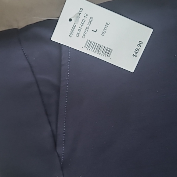 cleo, Size Large Petite, Navy Capris - Picture 2 of 5